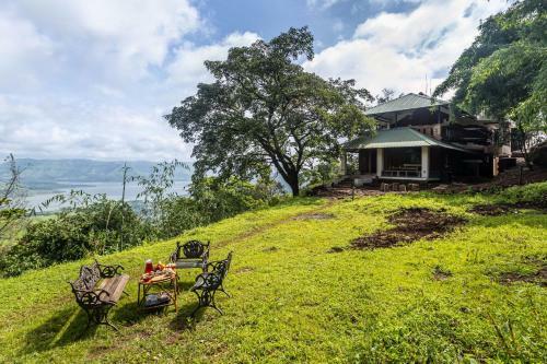 Saffronstays Avabodha Villa, Panchgani