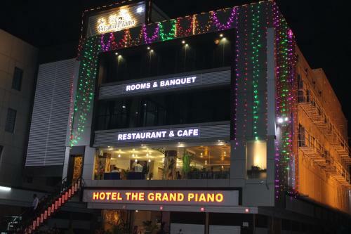 Hotel The Grand Piano