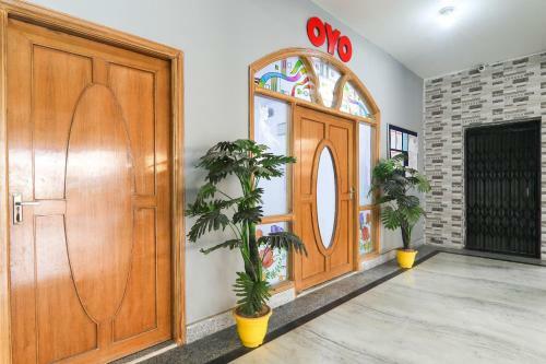 Capital O 78105 Hotel Figtree Premier