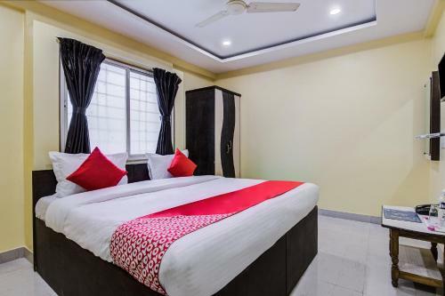 Hotel Oyo 27822 Amrut Executive