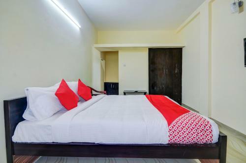 Hotel Oyo 63029 Aruthraa Residency
