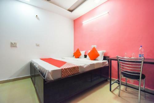 Oyo 49541 Hotel Waris Residency