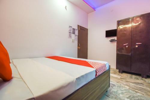 Oyo 49541 Hotel Waris Residency