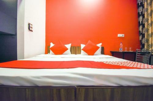 Oyo 49541 Hotel Waris Residency