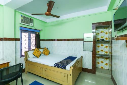 Oyo 49541 Hotel Waris Residency