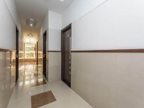 Oyo 76880 Hotel 2 Cubes