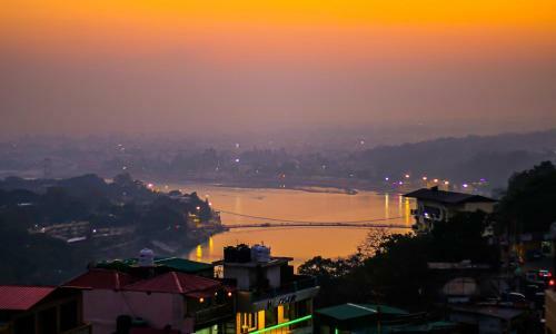 Summit Sanctum Hotel & Spa
