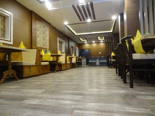 Hotel Kamakshi Residency