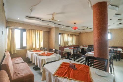 Oyo 43150 Hotel Uttam Heritage