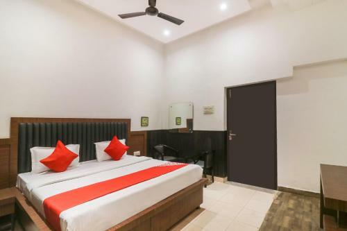 Oyo 49034 Hotel Grand Resort