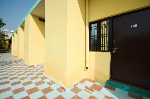 Hotel Spot On 69430 Saini Guest House