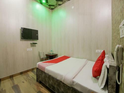 Oyo 75164 Hotel V3 Star