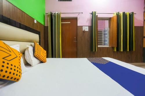 Hotel Spot On 77029 Sahil Palace