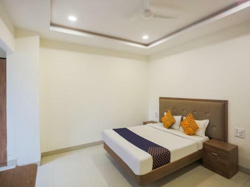 Spot On 79016 Hotel Siddhi Vinayak