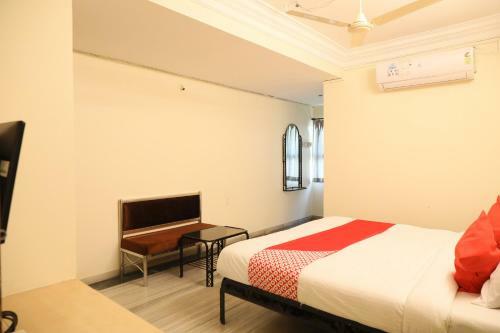 Oyo 24837 Hotel Payal