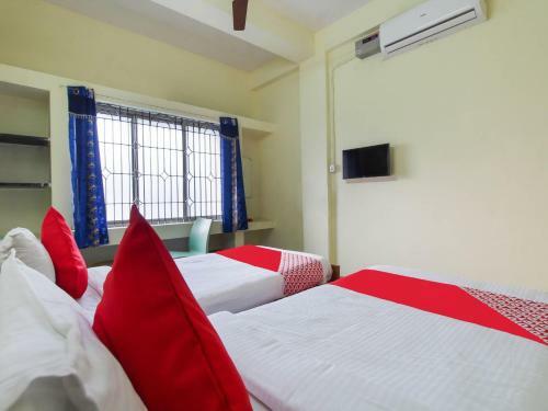 Hotel Oyo 76215 Royal Residency