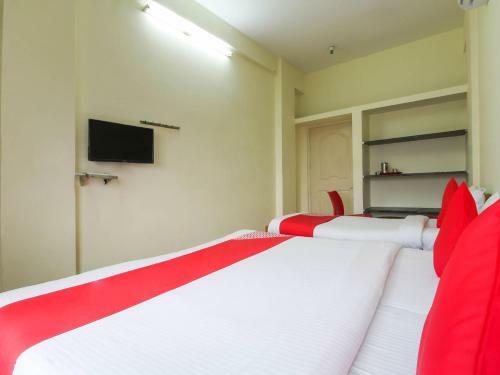 Hotel Oyo 76215 Royal Residency