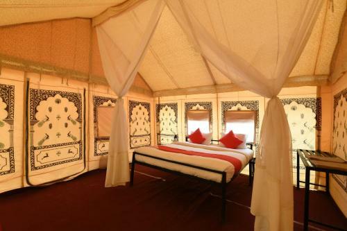 Hotel Oyo 24960 Amigo Camps