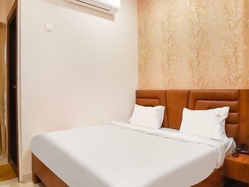 Hotel Oyo 60554 Blue Diamond Inn