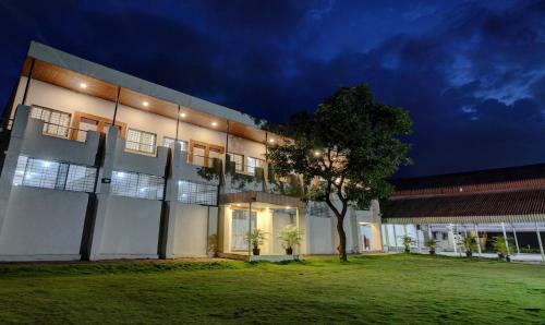 Hotel Treebo Trend Sai Samrat Resort