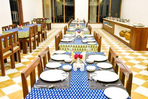 Hotel Clarks Resort Abhyaran Ranthambore