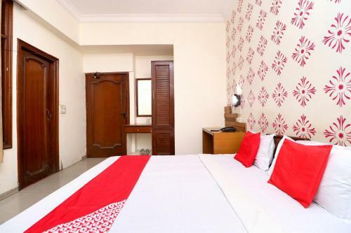 Oyo 8623 Hotel Destination