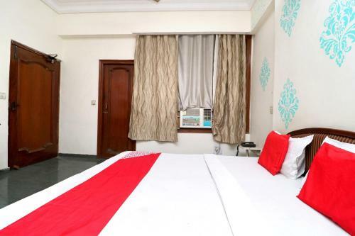 Oyo 8623 Hotel Destination