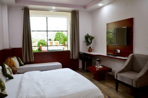 Hotel Meera Mahal