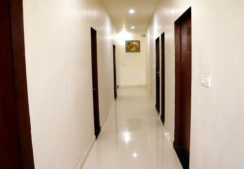 Hotel Meera Mahal
