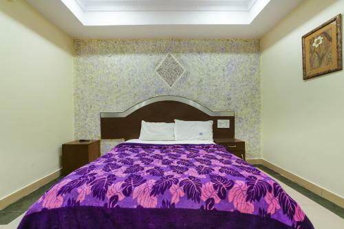 Spot On 49255 Hotel New Simran Palace