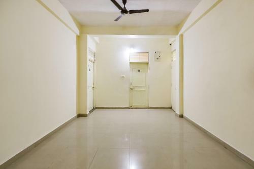 Hotel Oyo 69021 Radha Madhav Palace