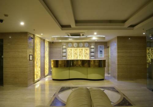 Metropolis Hotel (A Unit Of Osem Hotel)