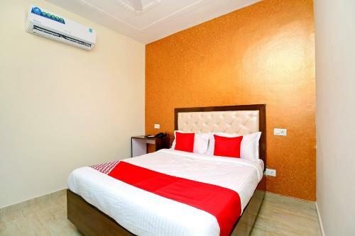 Hotel Oyo 40307 Mohali Blue