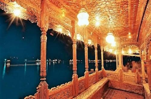 Houseboat Ghulam Khuroo Taj Palace