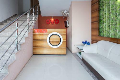 Hotel Oyo Flagship 77198 Kumili Gate