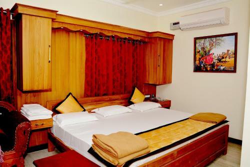 Hotel Anandha Grand Lodge