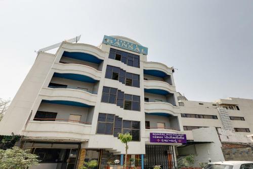 Oyo 79318 Hotel Bansal