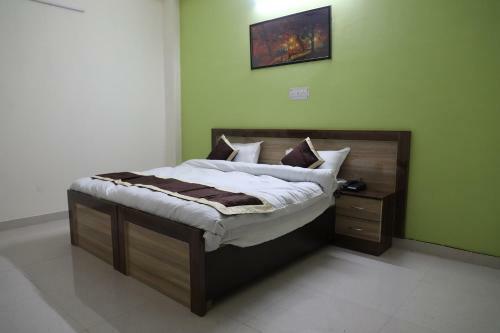 Hotel Oyo 22745 The Elite Venue