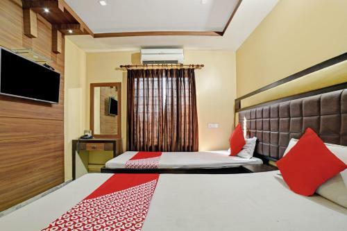 Oyo 4841 Hotel Abhishek Regency