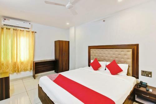Hotel Oyo 29131 Rk Grand