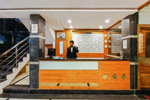 Hotel Oyo 29131 Rk Grand