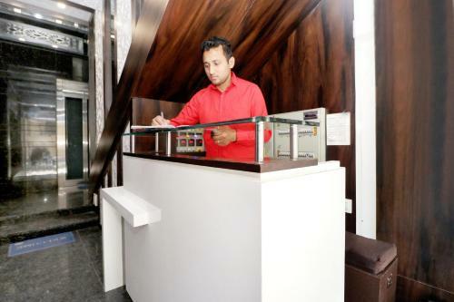 Oyo 40722 Hotel Galaxy