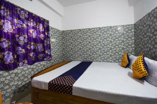 Hotel Oyo 74949 Grover International