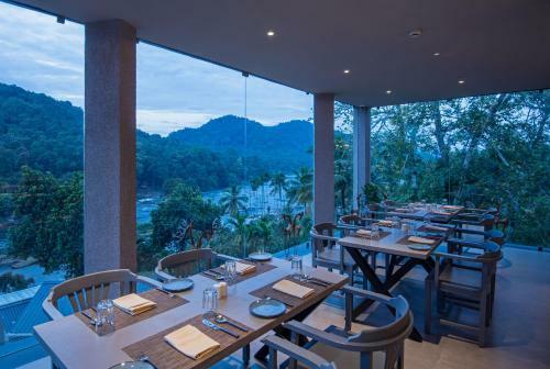 Hotel Samroha Resort Athirapilly