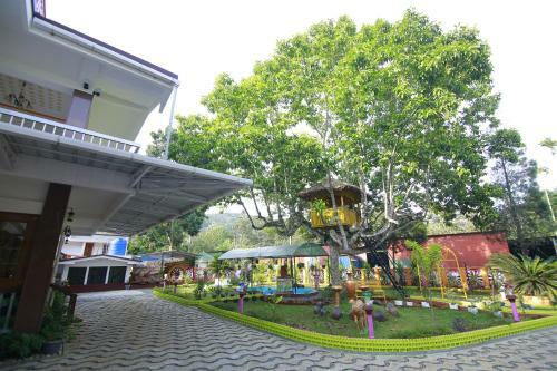 Hotel Spice Mount Heritage Resort