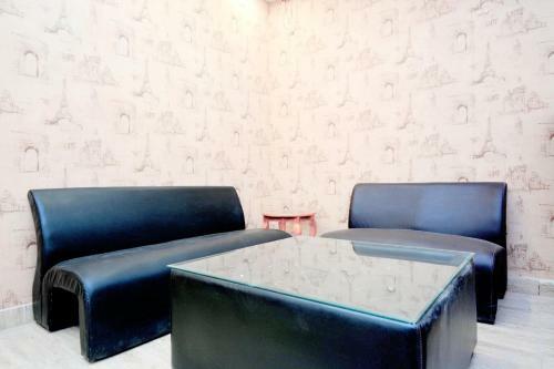 Oyo 39569 Hotel Lazeeno