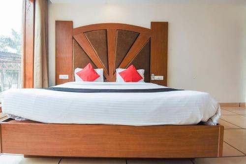 Capital O 69427 Hotel Green Tree