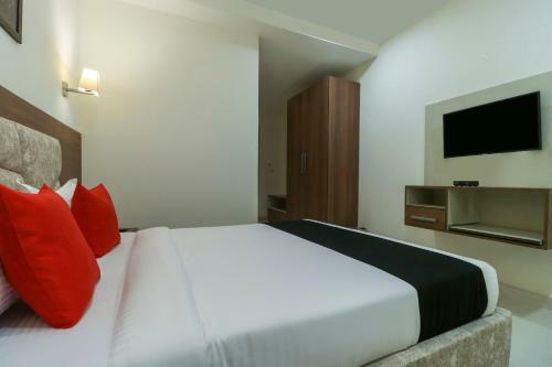 Capital O 71537 Hotel Athens