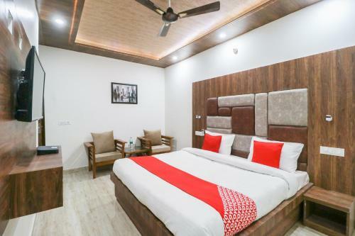 Oyo 72387 Hotel Ambani