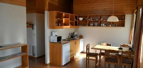 Kaffi Holar Cottages And Apartments